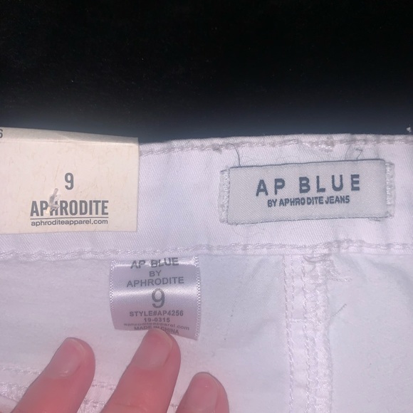 White Fashion Nova High-Waisted Skinny Jeans - Picture 6 of 6